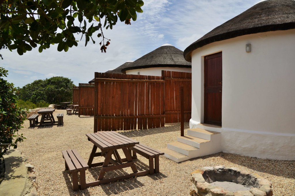 Camping with water view De Hoop Collection Suites