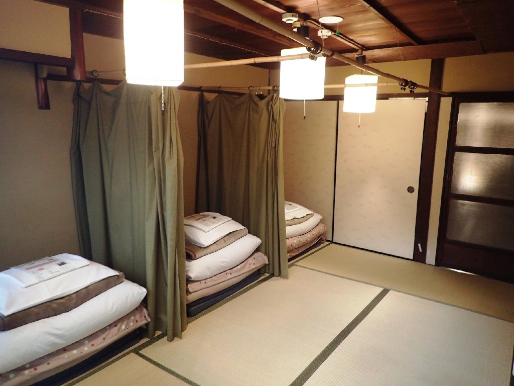 Bed in Dorm (male dorm) Guest House Waraku-An