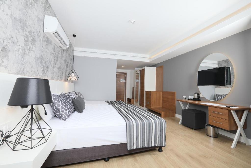 Double room Greenwood Suites Resort