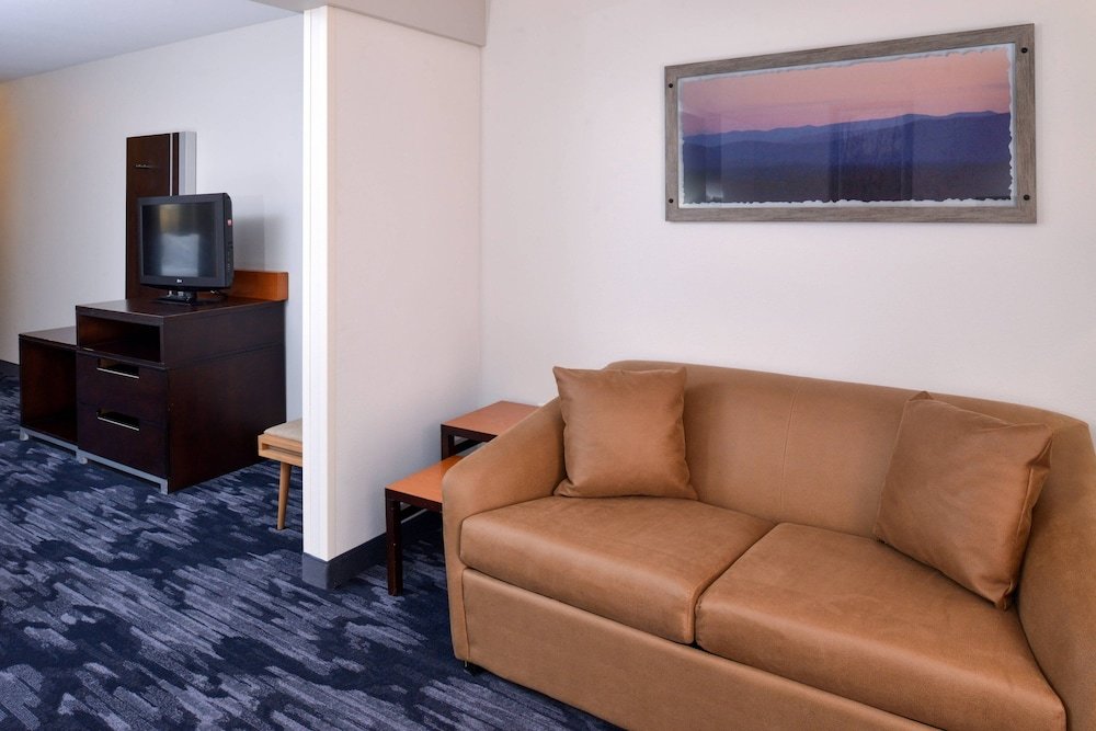 1 Bedroom Executive Suite Fairfield Inn & Suites