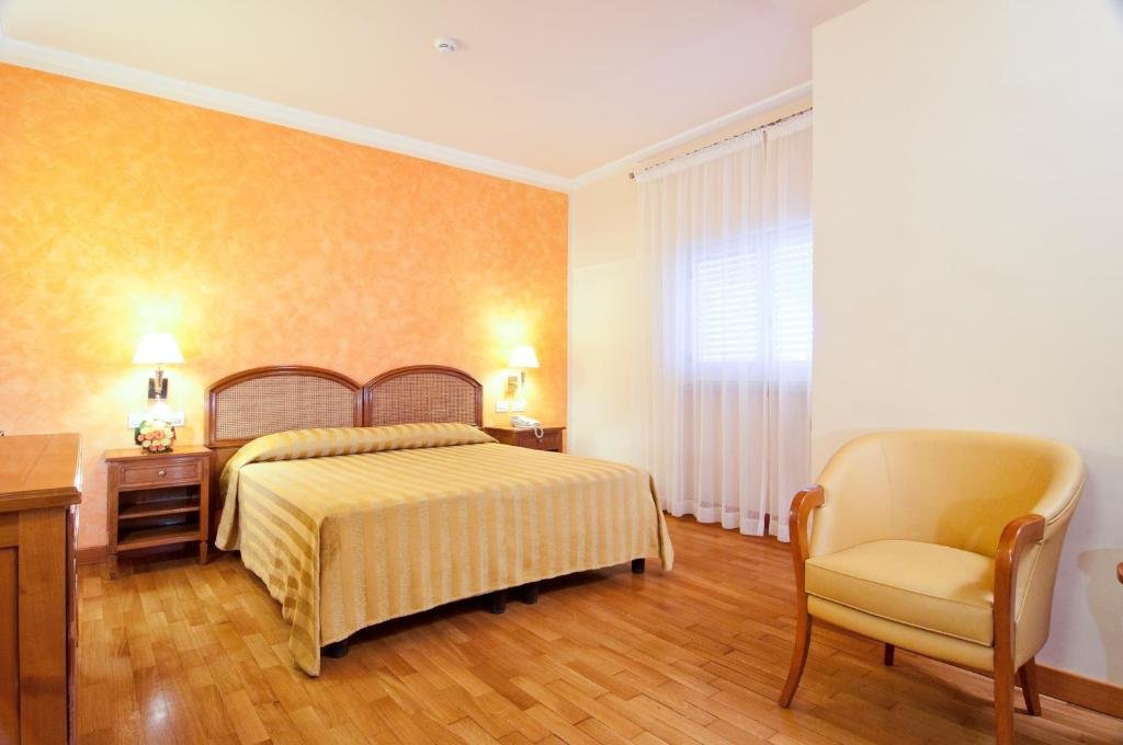 Standard Dreier Zimmer mit Balkon Versilia Palace Hotel
