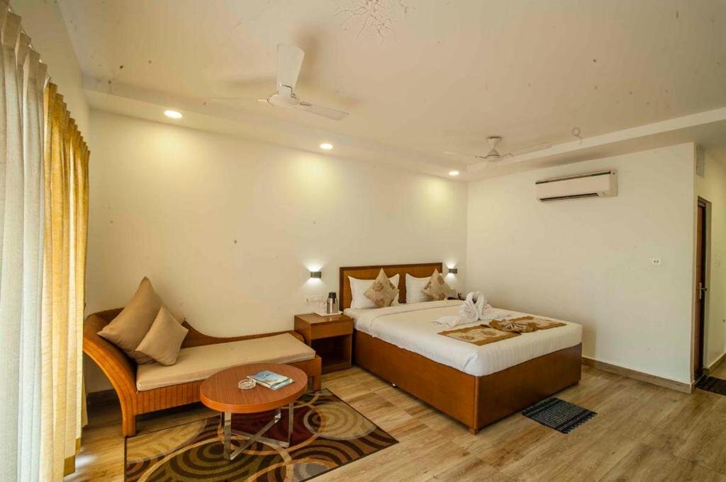Двухместный номер Deluxe Hotel Sonar Bangla Kolaghat