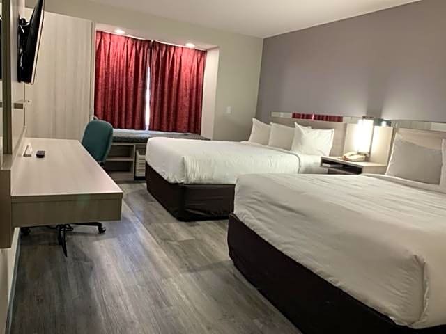 Номер Deluxe Microtel Inn and Suites Clarksville