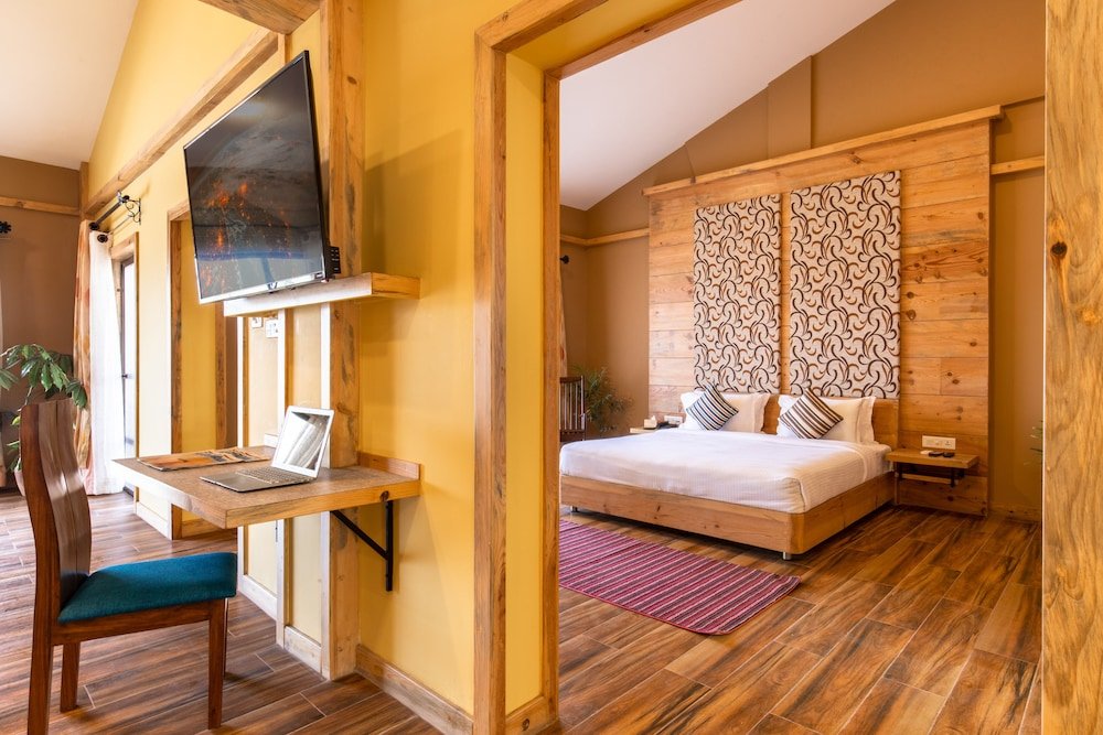 Royale double suite avec balcon et Vue montagne Sunshine Resort Pokhara