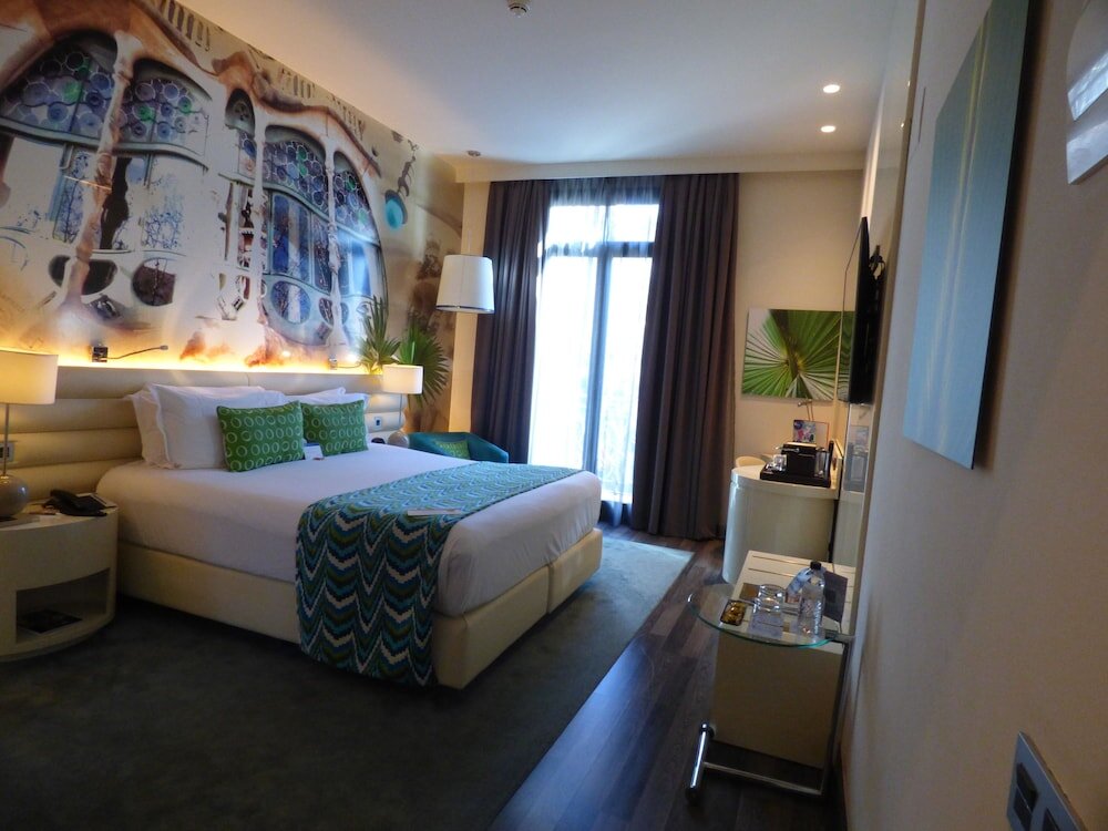 Двухместный номер Premium с видом на город Hotel Indigo Barcelona - Plaza Catalunya 4Sup, an IHG Hotel