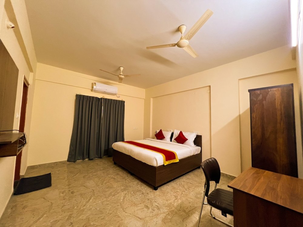 Deluxe Zimmer Hotel Manyata Inn
