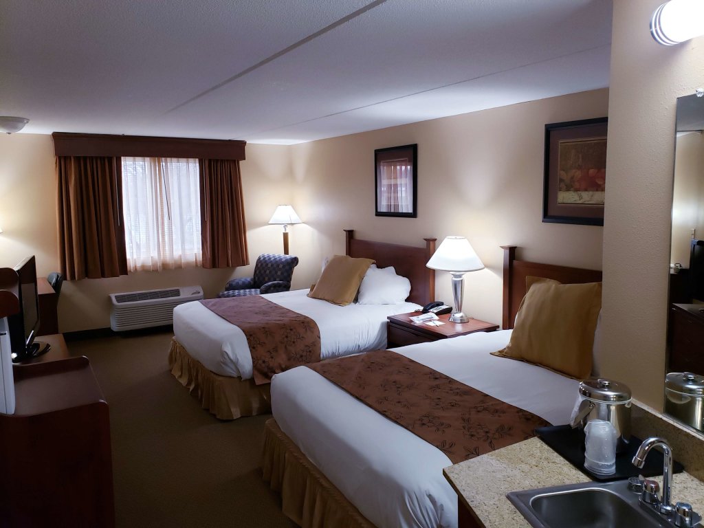 Standard Double room SureStay Plus Hotel