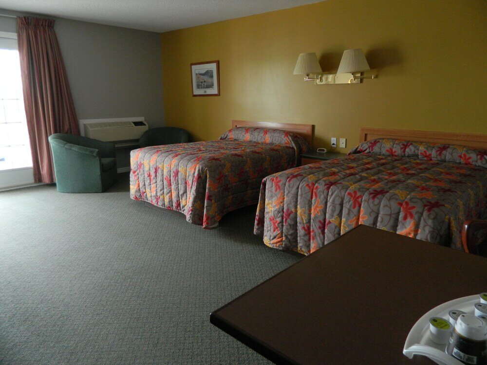Classique quadruple chambre Hilltop Motel & Restaurant