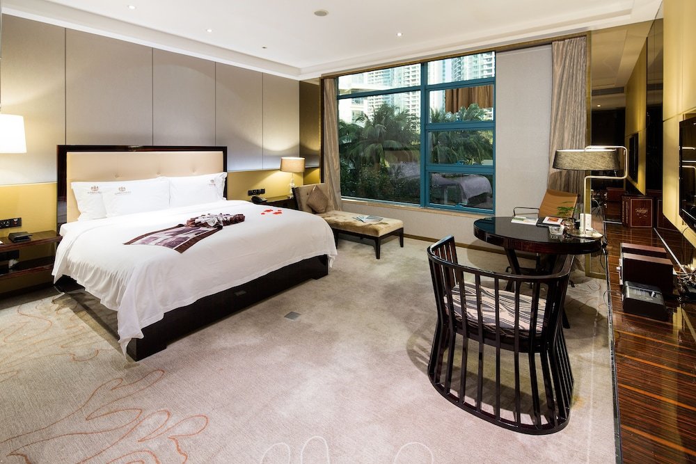 Standard room with garden view Sanya Visun Royal Yacht Hotel