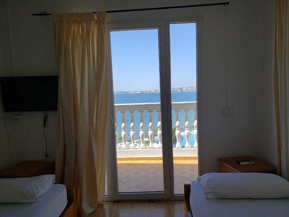 Standard double chambre avec balcon Hotel Nacional Vlore