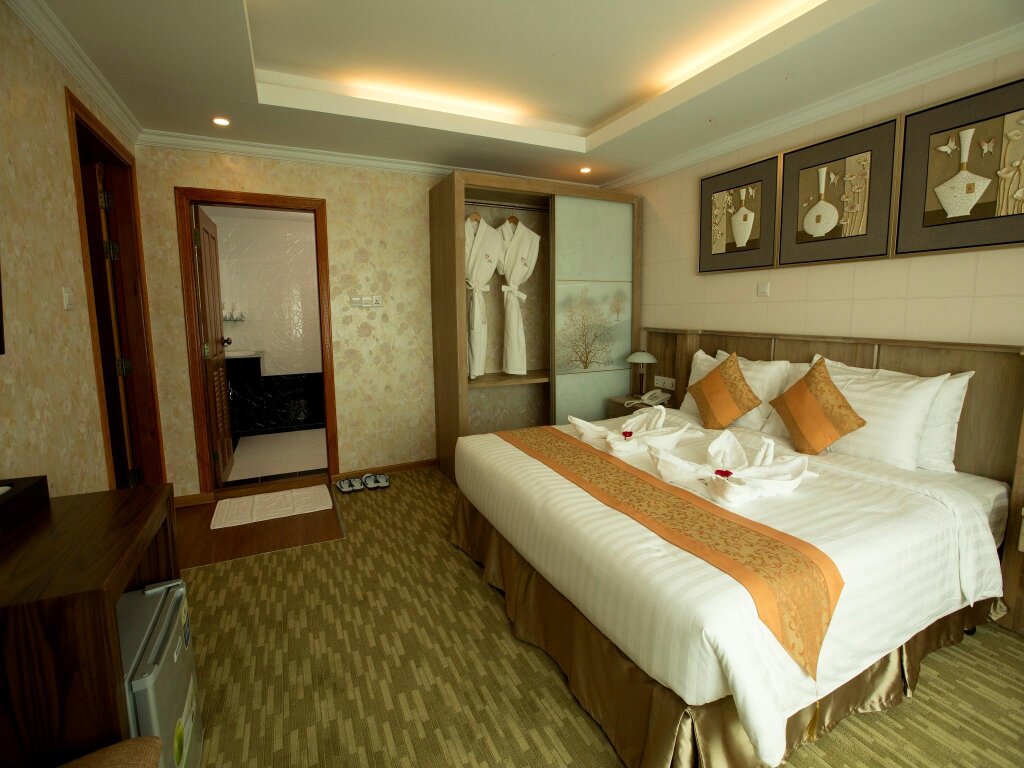 Suite Royal Taunggyi Hotel