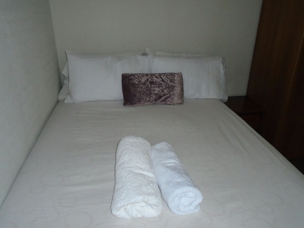 Camera Comfort Simeon Serviced Apartments-Spacious 3 bedrooms