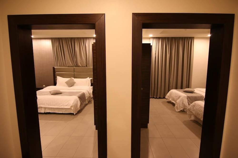 Апартаменты с 2 комнатами Fakhamet Al Hamra Hotel Apartments