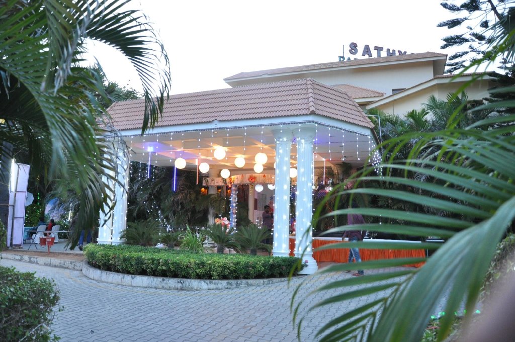Suite Sathya Park & Resorts