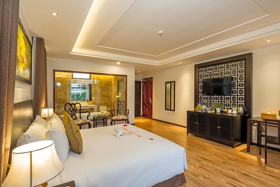 Deluxe room with balcony and with pool view Hoi An Emotion Boutique Hotel