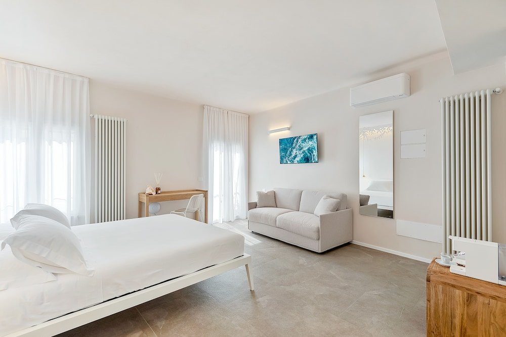 Luxury Double Suite with sea view La Vista di Marina by The First
