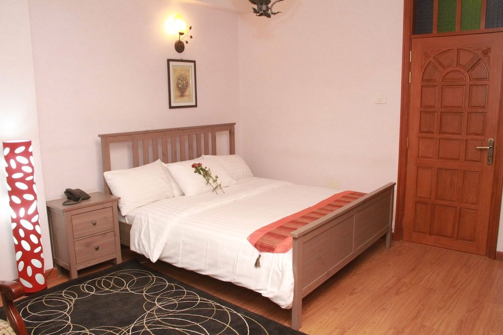 Люкс Business с 3 комнатами SolMile Family Guest House