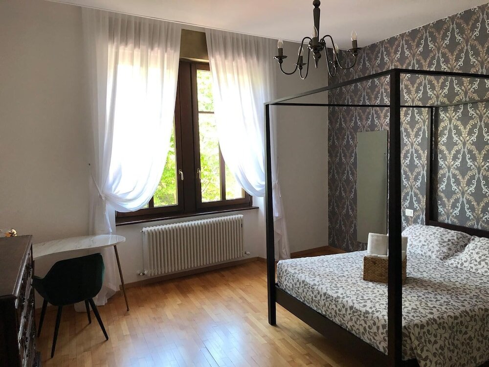 Deluxe Apartment with balcony and with city view B&B Trento - Only self check-in