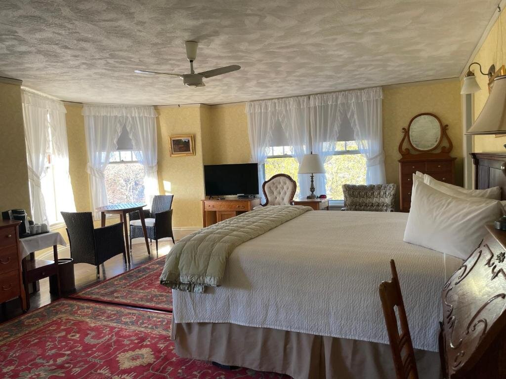 Номер Deluxe Moseley Cottage Inn and The Town Motel