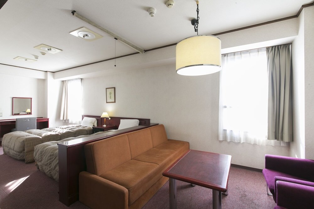 Трёхместный номер Standard Hotel S-Plus Hiroshima Peace Park