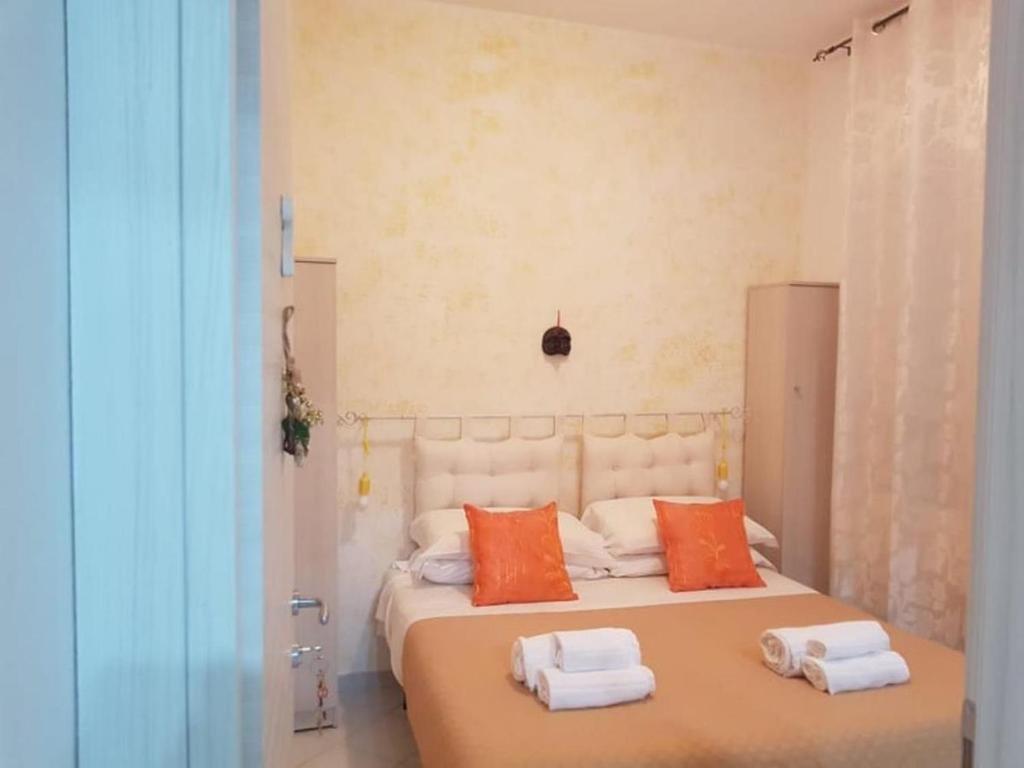 Standard Doppel Zimmer Napoli Napoli Rooms