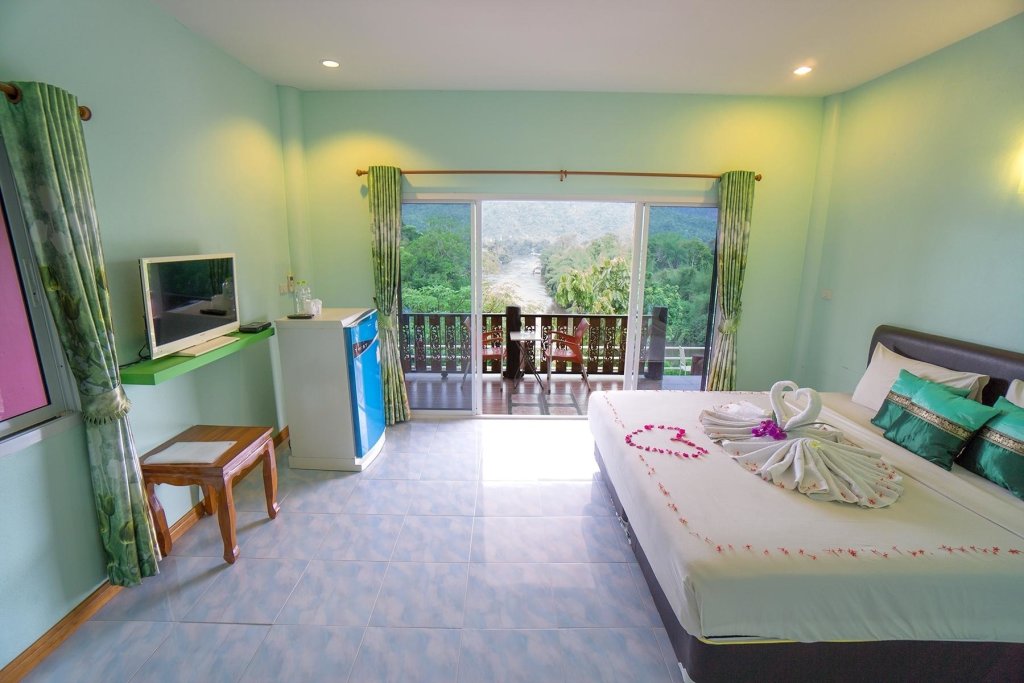 Deluxe Bungalow Star Hill Riverkwai Resort