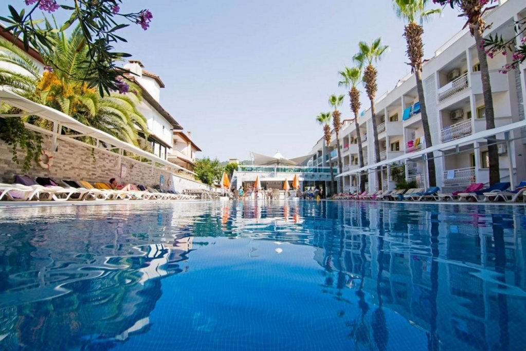 Отзывы на Mirage World Hotel 5*