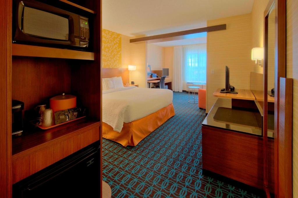 1 Bedroom Suite Fairfield Inn & Suites by Marriott Rehoboth Beach