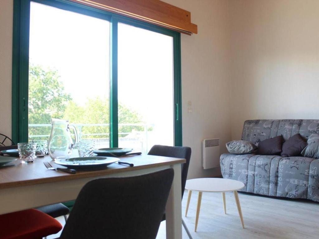 Апартаменты Appartement La Rochelle 1 pièce 4 personnes FR 1 246 258 в Ла- Рошель, Приморская Шаранта. Забронировать Appartement La Rochelle 1 pièce 4  personnes FR 1 246 258, Apt 317 Etage 3 14 Rue Vaux De Foletier, Ла-Рошель.  Оплата картами МИР.