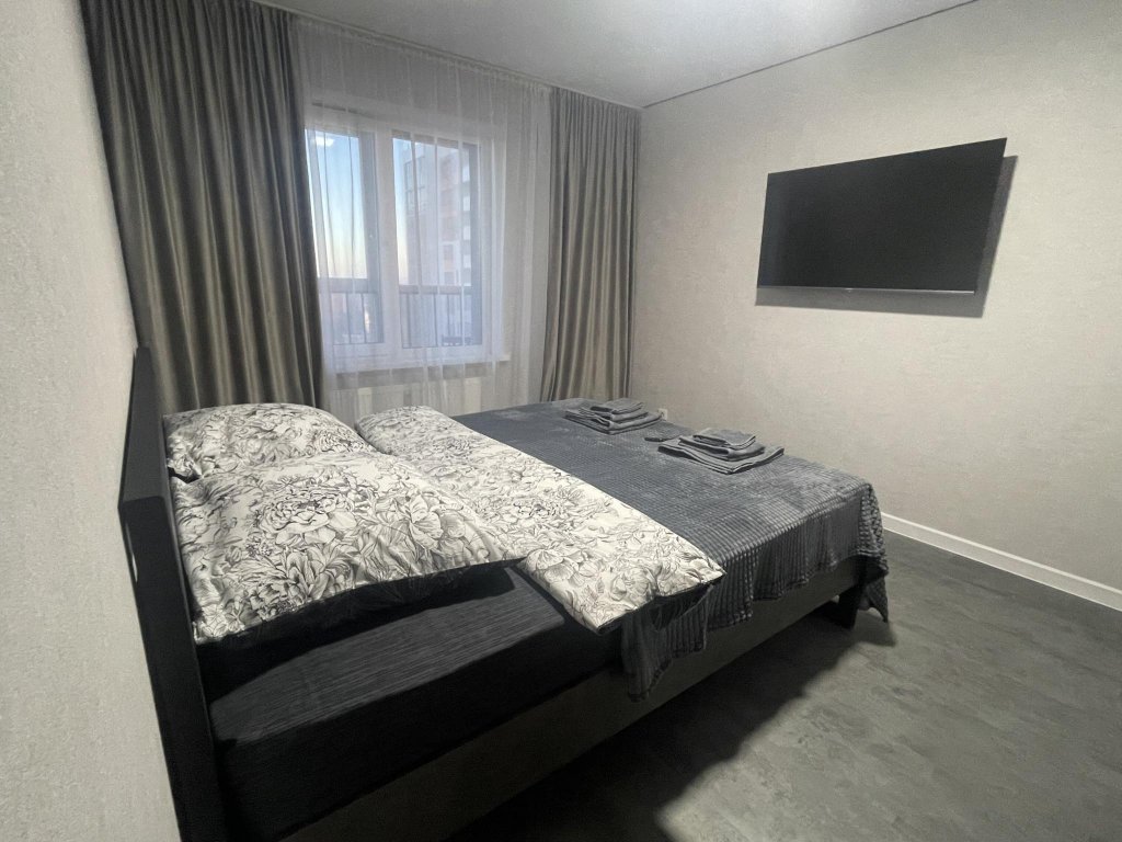 1 Bedroom Superior Apartment Apartments on Stroiteley Avenue