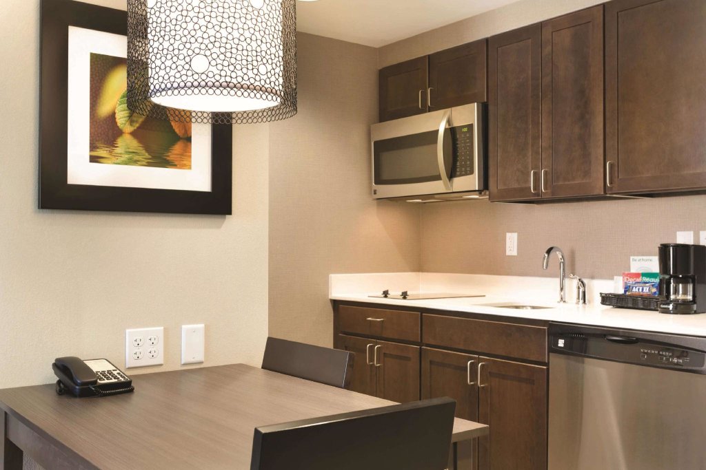 Двухместный люкс c 1 комнатой Homewood Suites by Hilton West Des Moines/SW Mall Area