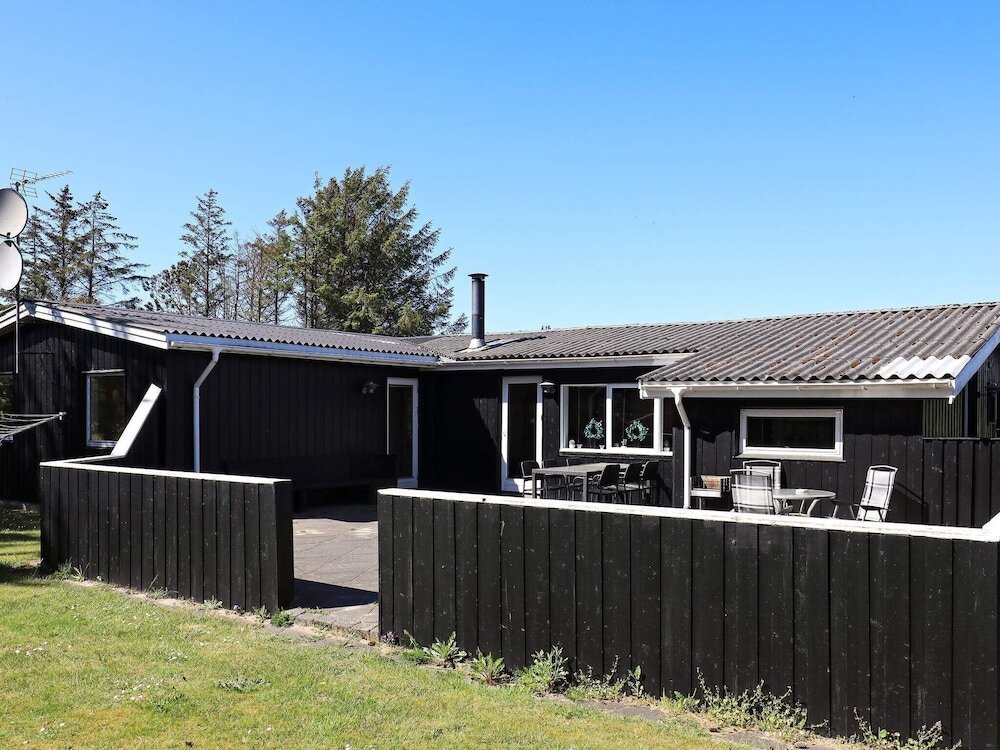 7 Person Holiday Home in Hjørring 约灵