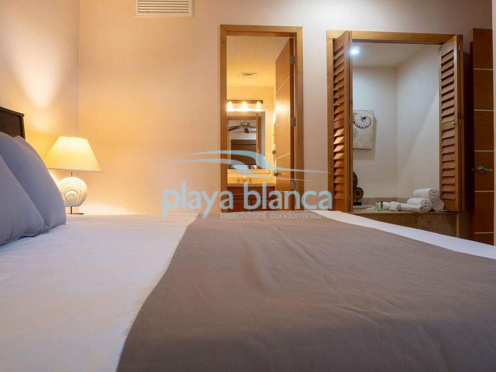 Standard double chambre avec balcon et Vue sur l'océan Playa Blanca Premier Resort I