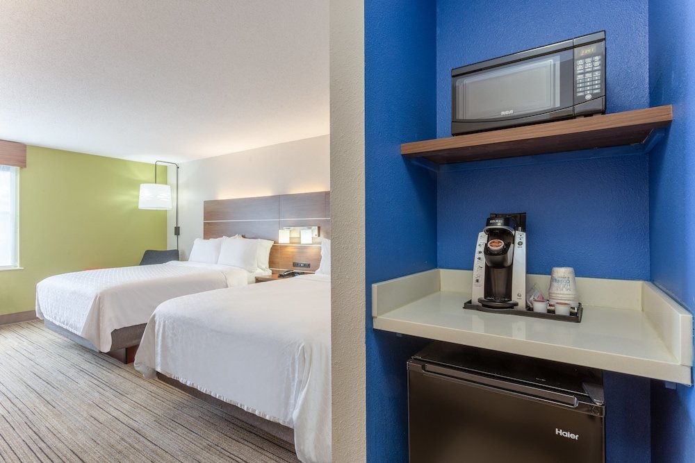 Standard Vierer Zimmer Holiday Inn Express Scottsburg, an IHG Hotel