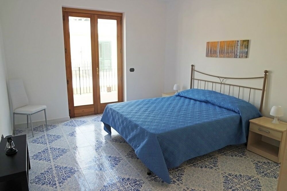 2 Bedrooms Apartment with sea view Mare in Suite