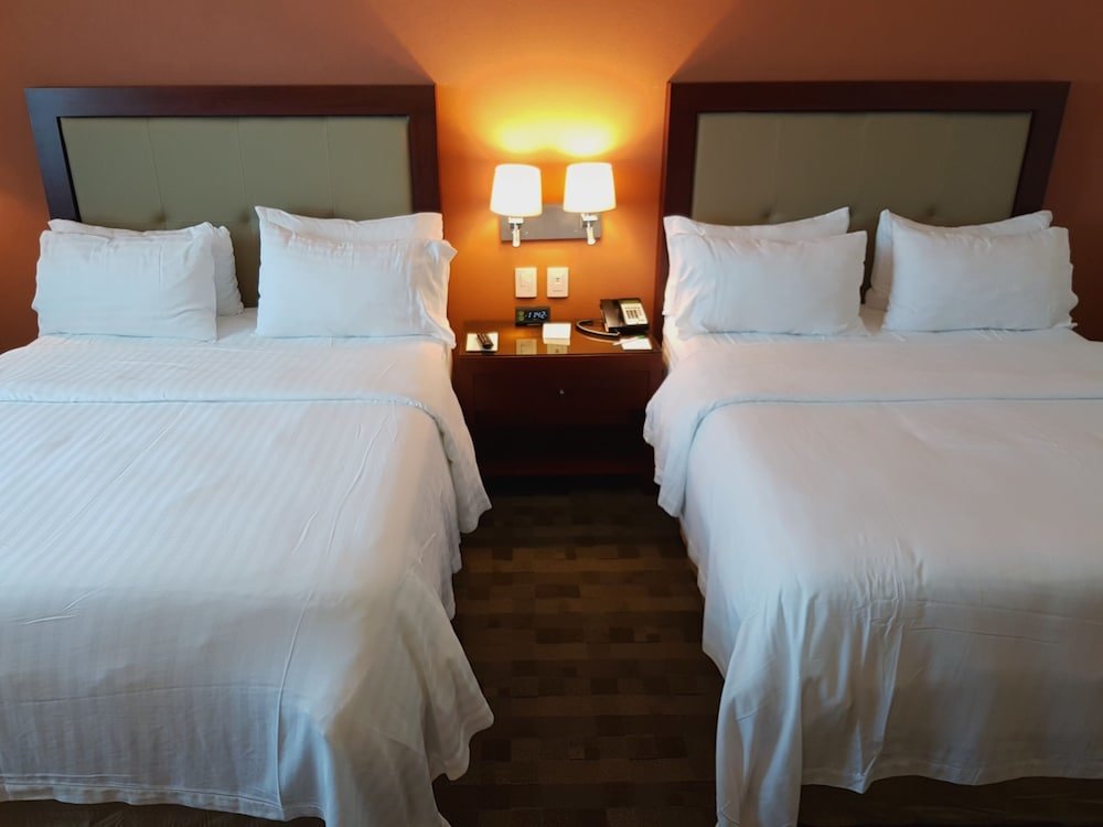 Standard quadruple chambre Holiday Inn Leon Plaza Mayor, an IHG Hotel