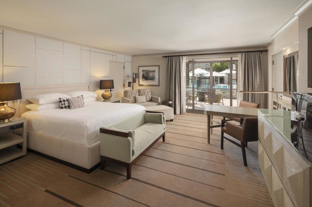Paradise Double room with pool view Arizona Biltmore, A Waldorf Astoria Resort