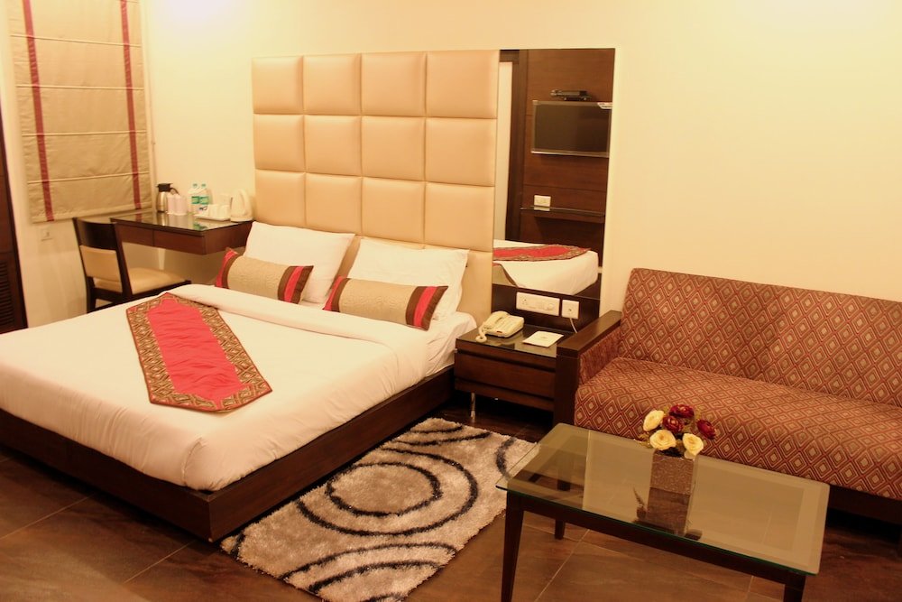 Standard room Amrapali Grand The Boutique Hotel