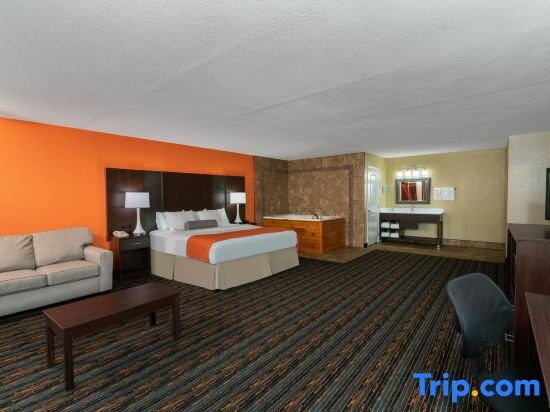 Люкс Deluxe Howard Johnson by Wyndham Pigeon Forge