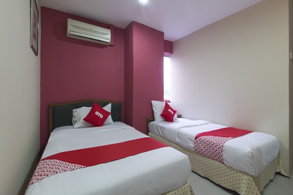 Standard Double room OYO 89586 Hotel MNY Wangsa Inn