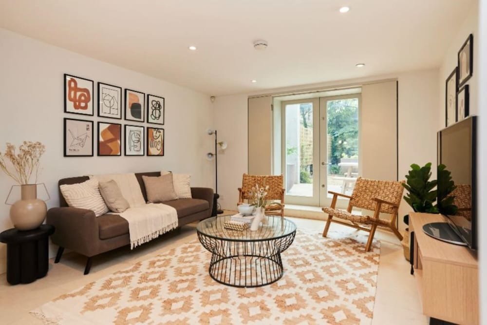 Apartment The Brimmington Park Escape - Lovely 3bdr House With Study Room Garden