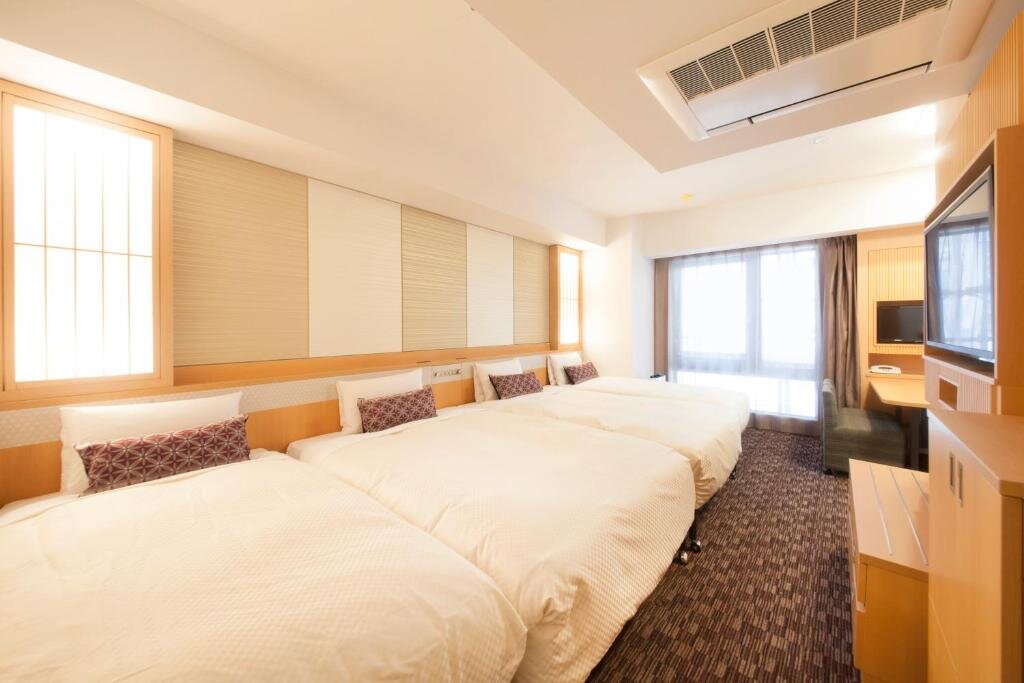 Четырёхместный номер Deluxe Vessel Hotel Campana Kyoto Gojo