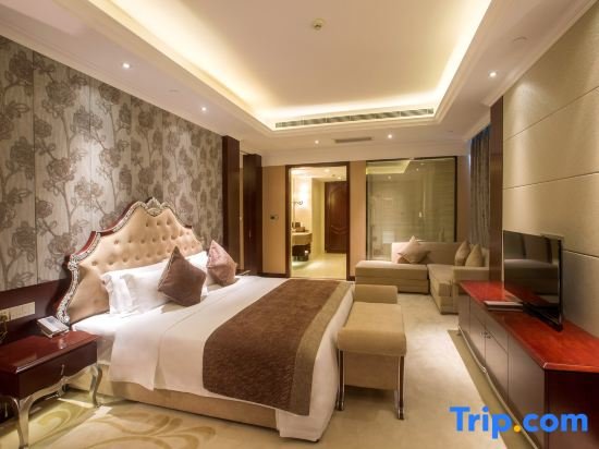 Deluxe Suite Changzhou Taihuwan Grand Kingtown Hotel