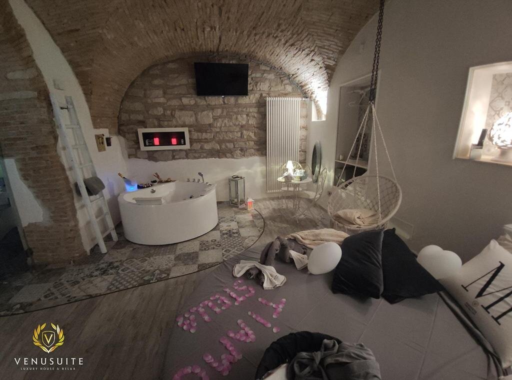 Standard Zimmer VenuSuite VENOSA - luxury house & relax