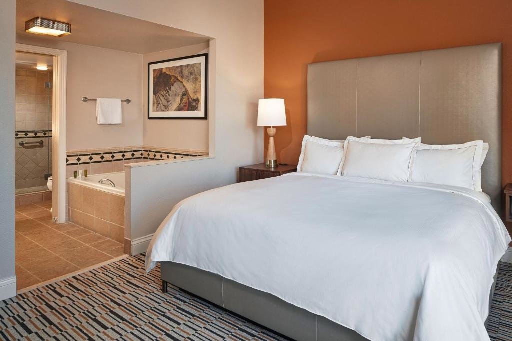 Двухместный люкс c 1 комнатой Hilton Grand Vacations Club on the Las Vegas Strip