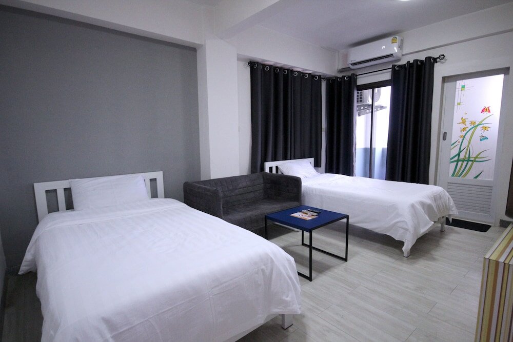 Standard Double room with balcony Sakun Place