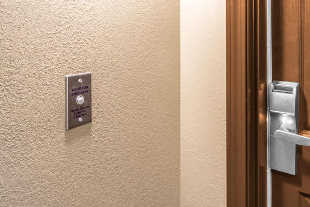 Номер Standard с 2 комнатами Staybridge Suites - Kansas City-Independence, an IHG Hotel