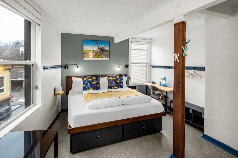 Standard Zimmer Silverbow Inn & Suites