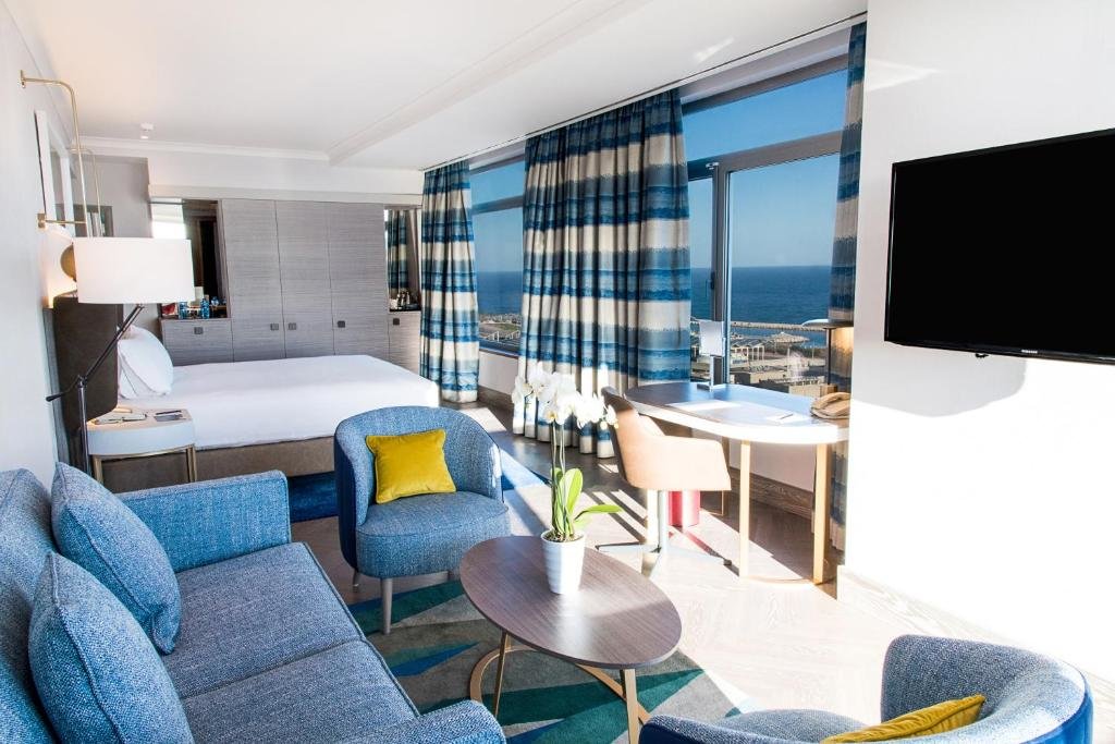 Люкс c 1 комнатой Hilton Diagonal Mar Barcelona