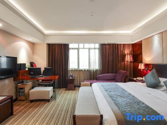 Suite Business Red Forest Hotel Hepu